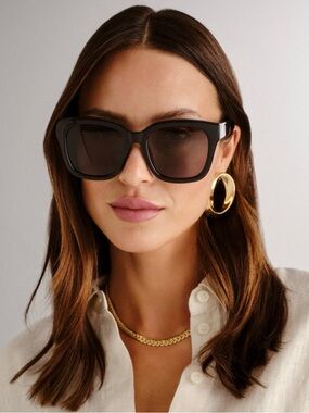 Gucci Sunglasses & Accessories - NEW